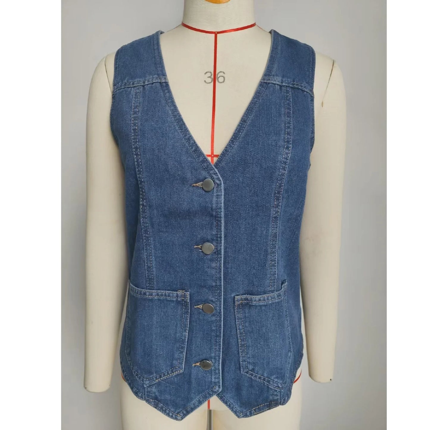 Womenโs Denim Vest โ Slim-Fit Cropped Sleeveless Top